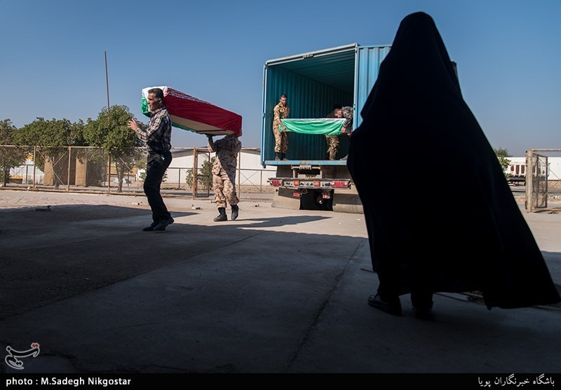 گرامیداشت 55 شهید تازه تفحص شده در معراج الشهدای اهواز