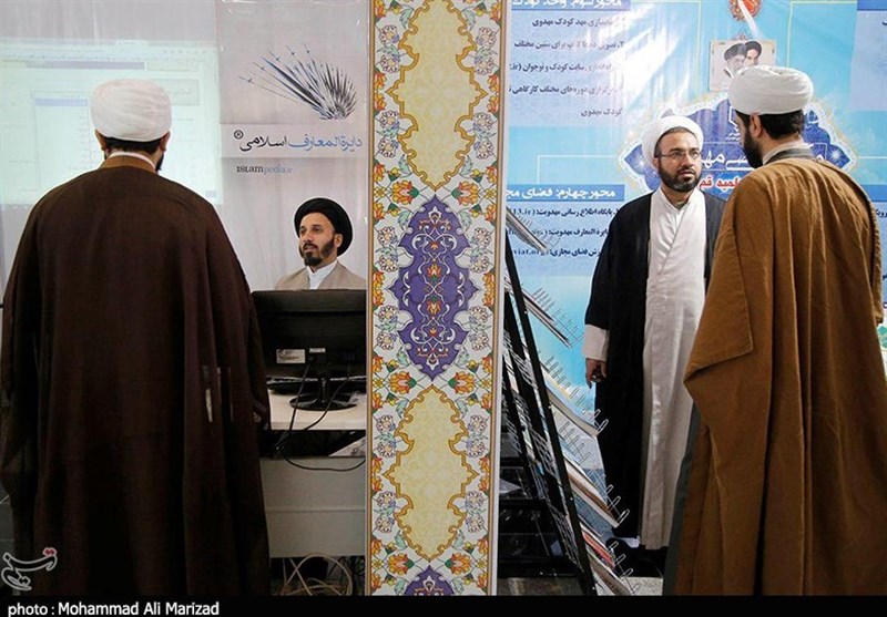 نمایشگاه دستاوردهای مراکز پژوهش حوزوی در قم