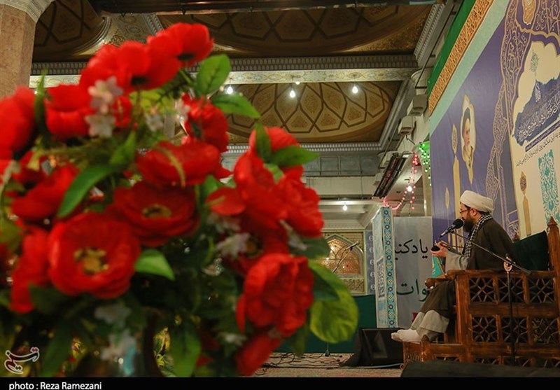 دعای توسل در مسجد مقدس جمکران 