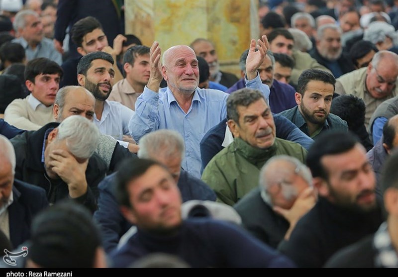 دعای توسل در مسجد مقدس جمکران 