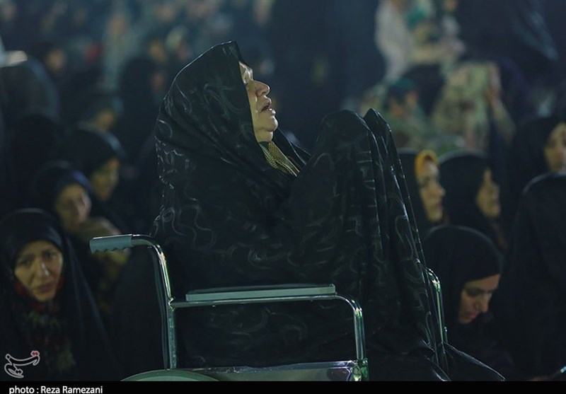 دعای توسل در مسجد مقدس جمکران 