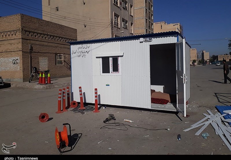  کارگاه ساخت کانکس برای اسکان زلزله‌زدگان غرب کشور در استان کرمانشاه در اهواز