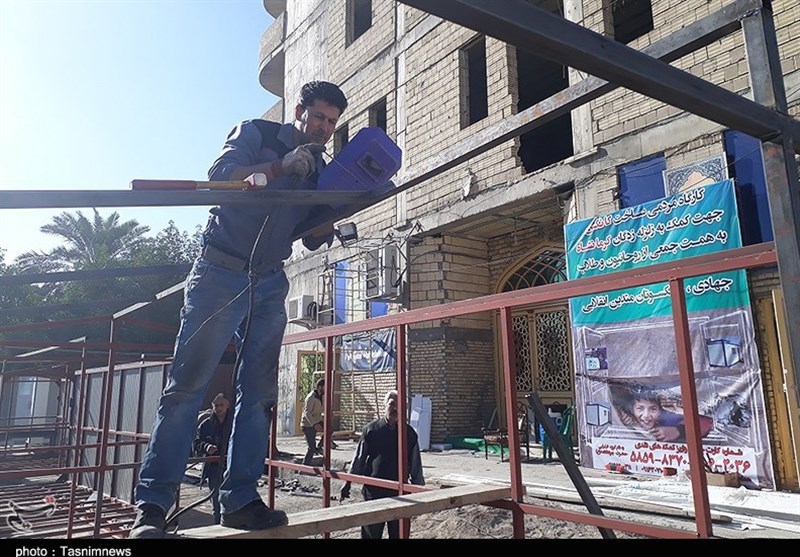  کارگاه ساخت کانکس برای اسکان زلزله‌زدگان غرب کشور در استان کرمانشاه در اهواز