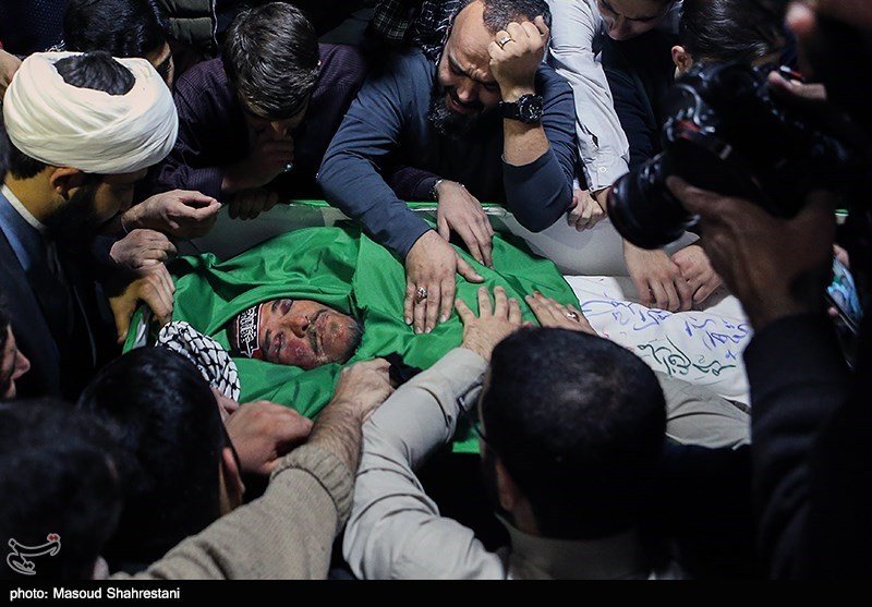 مراسم وداع با پیکر شهید مدافع حرم محمداکرم ابراهیمی