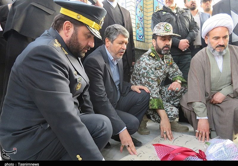 ادای احترام امیر فرزاد اسماعیلی به 630 شهید والامقام دامغان