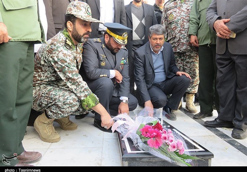 ادای احترام امیر فرزاد اسماعیلی به 630 شهید والامقام دامغان