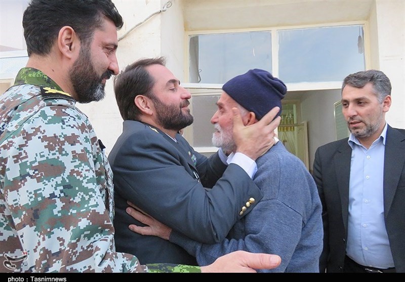 دیدار امیر اسماعیلی با سه خانواده معظم شهید در دامغان