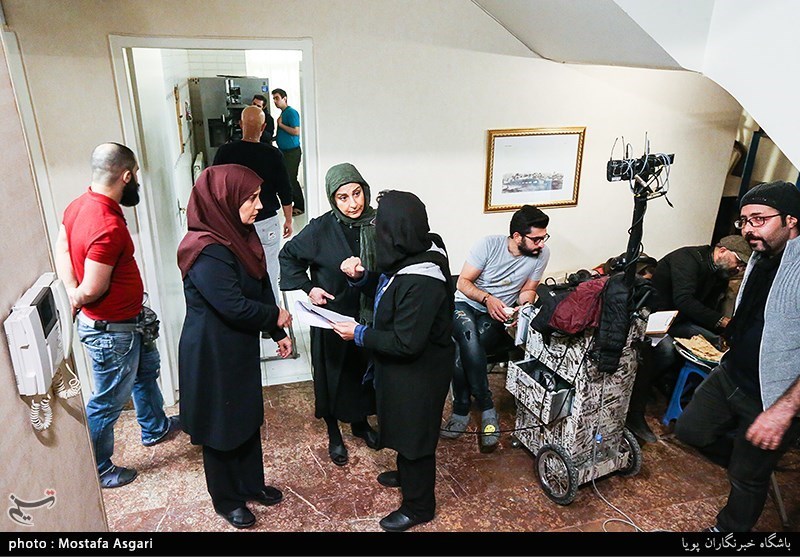 پشت صحنه سریال آسمان هوای باران دارد