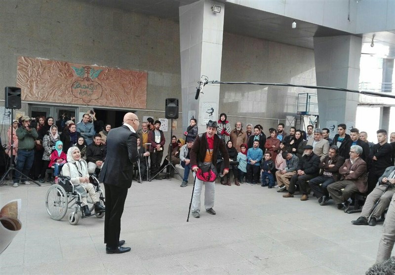 نمایش ماده هفت