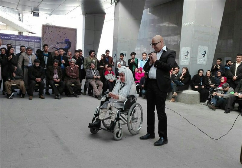 نمایش ماده هفت