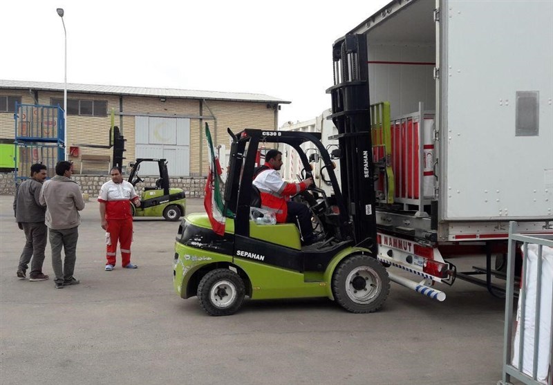 امدادرسانی به مردم زلزله زده کوهبنان توسط نیروهای جمعیت هلال احمر 