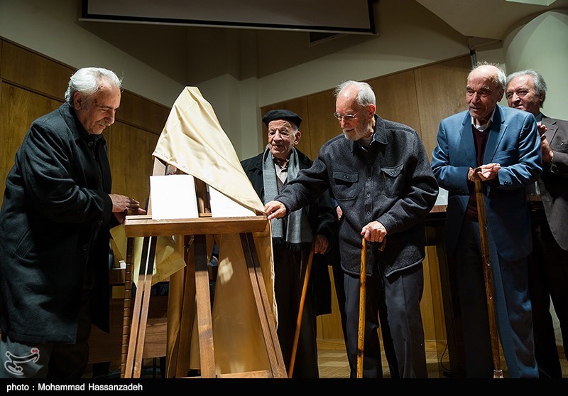 رونمایی از کتاب تصحیح مثنوی معنوی