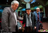 مهدی محقق، پژوهشگر و رئیس سابق انجمن آثار و مفاخر فرهنگی در مراسم رونمایی از کتاب تصحیح مثنوی معنوی