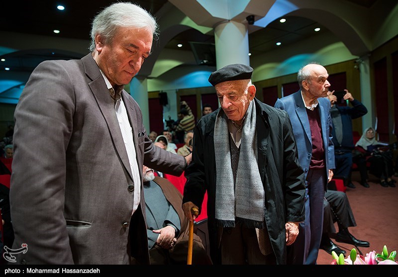 رونمایی از کتاب تصحیح مثنوی معنوی