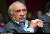 حسن انوری، عضو پیوسته فرهنگستان زبان و ادب فارسی در مراسم رونمایی از کتاب تصحیح مثنوی معنوی