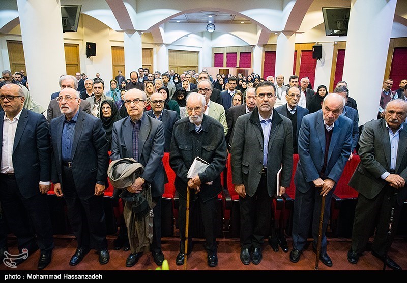 رونمایی از کتاب تصحیح مثنوی معنوی