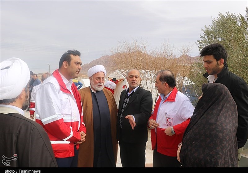 ازدید دبیرکل جمعیت هلال احمر کشور از مناطق زلزله زده کوهبنان