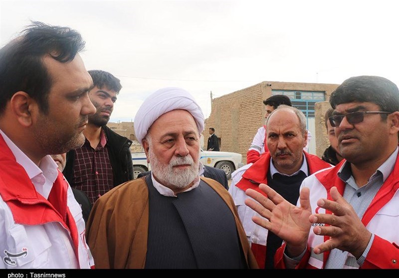 ازدید دبیرکل جمعیت هلال احمر کشور از مناطق زلزله زده کوهبنان