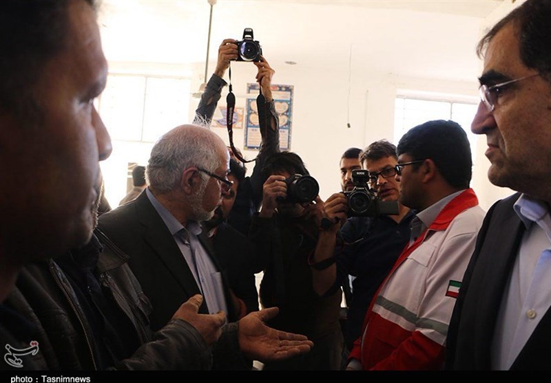 بازدید وزیر بهداشت از مناطق زلزله‌زده کوهبنان 