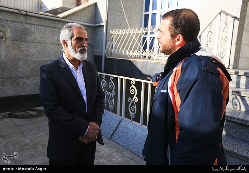 دیدار با خانواده شهید مدافع حرم حسین معز غلامی