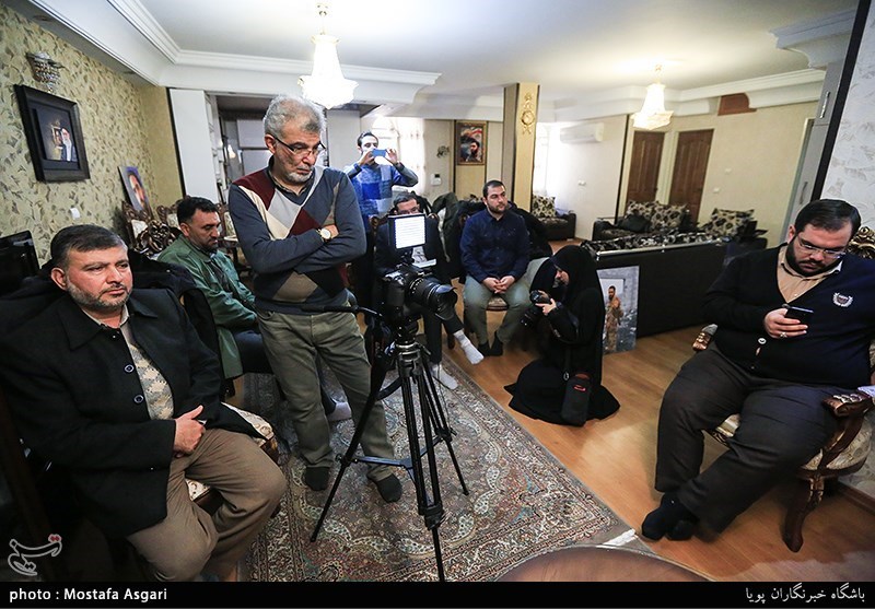 دیدار جامعه قرآنی با خانواده شهید مدافع حرم حسین معز غلامی