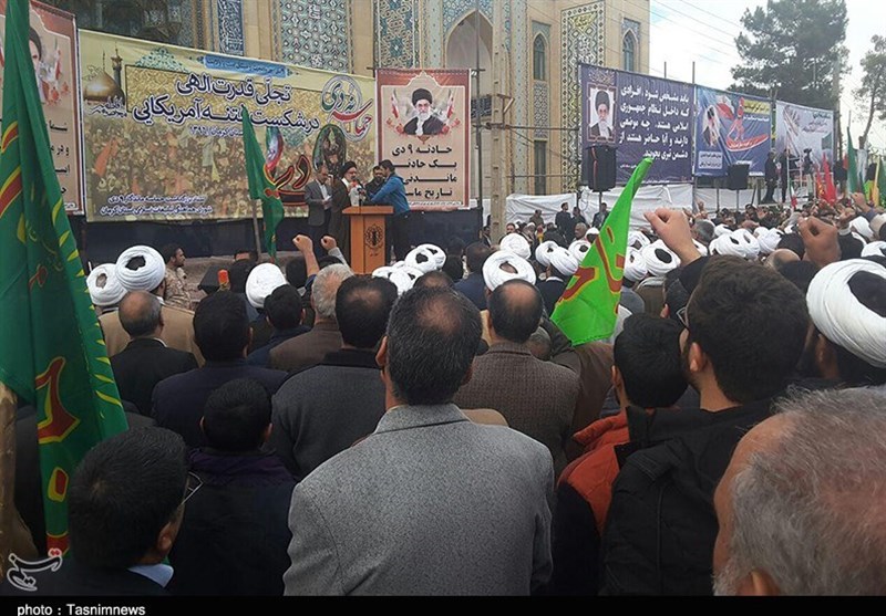 حضور پر شور  مردم کرمان در یوم الله 9 دی