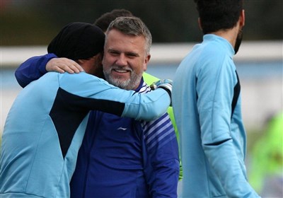 سانیاک: مسئولان استقلال به من بی‌احترامی کردند/چرا شفر و مدیران باشگاه درباره مشکلم صحبت نمی‌کنند؟/بیماری سختی دارم