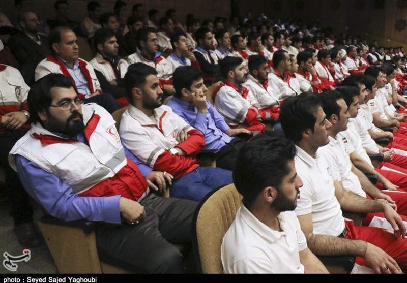 آیین تجلیل از فعالیت های داوطلبانه هلال احمر اردبیل