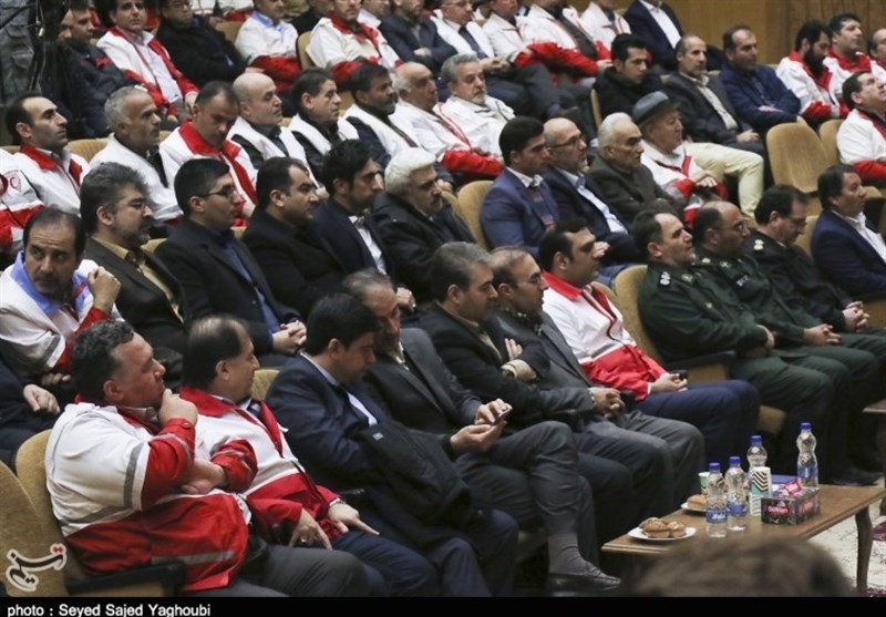 آیین تجلیل از فعالیت های داوطلبانه هلال احمر اردبیل