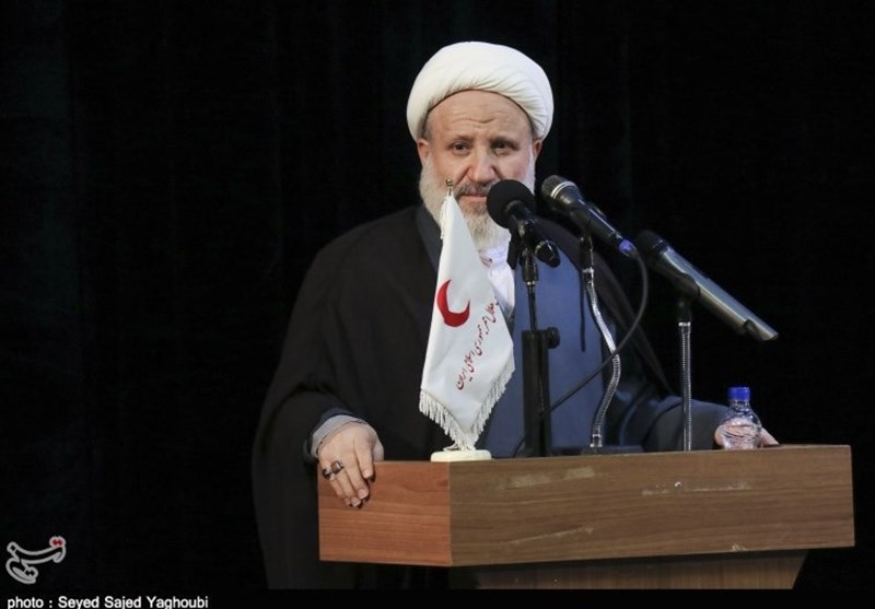 آیین تجلیل از فعالیت های داوطلبانه هلال احمر اردبیل