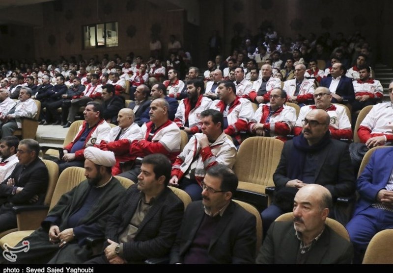 آیین تجلیل از فعالیت های داوطلبانه هلال احمر اردبیل
