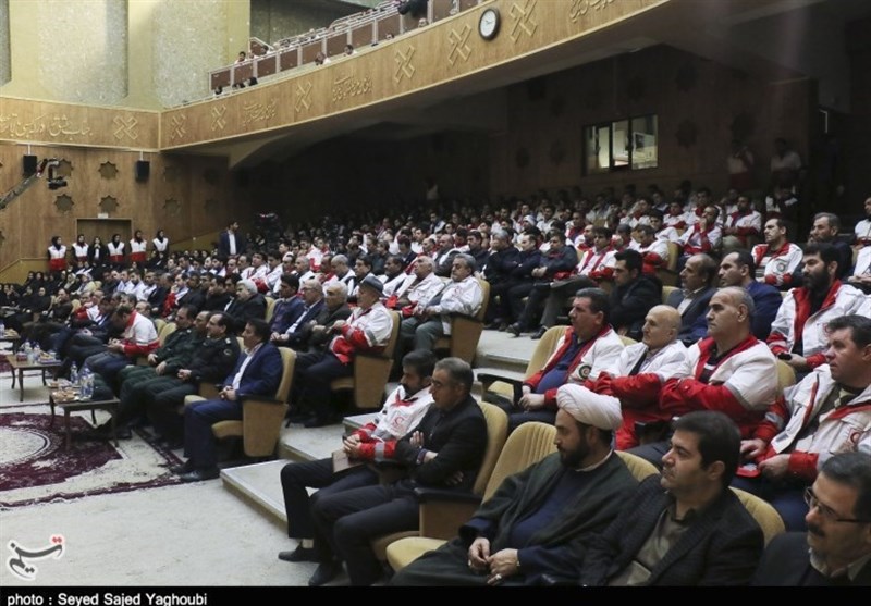 آیین تجلیل از فعالیت های داوطلبانه هلال احمر اردبیل