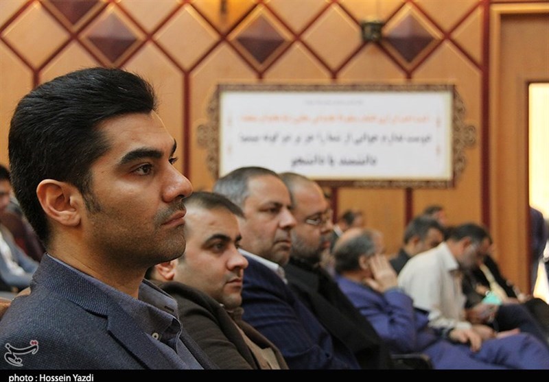 تجلیل از شهید احمدی روشن در اهواز