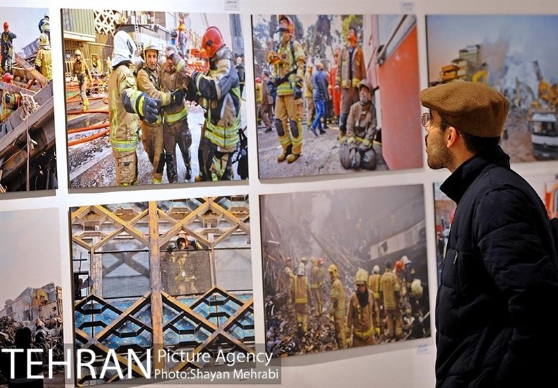 نمابشگاه عکس «استاده‌ام چو شمع»