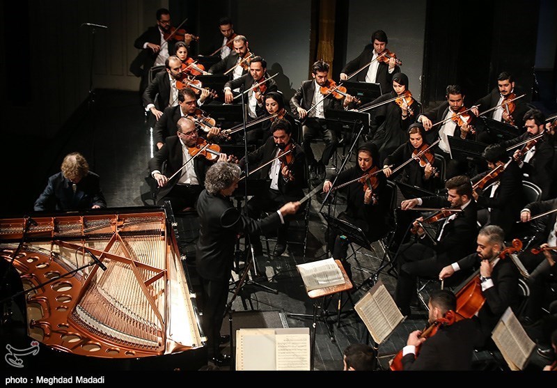 نهمین شب سی‌وسومین جشنواره موسیقی فجر