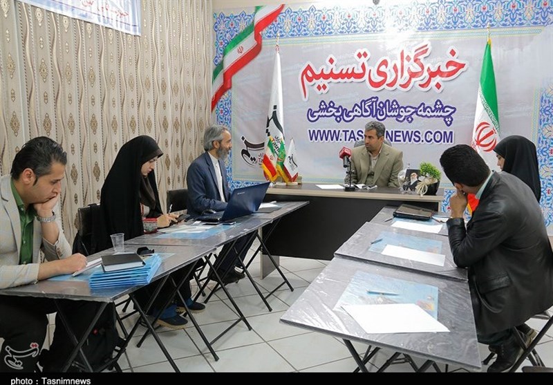 بازدید پورابراهیمی رئیس کمیسیون اقتصادی مجلس از دفتر خبرگزاری تسنیم کرمان