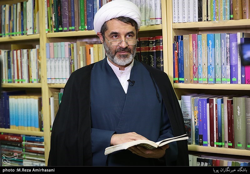 گفت و گو با حجت الاسلام سعید فخرزاده وقایع نگار تاریخ انقلاب اسلامی و دفاع مقدس