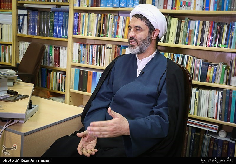 گفت و گو با حجت الاسلام سعید فخرزاده وقایع نگار تاریخ انقلاب اسلامی و دفاع مقدس