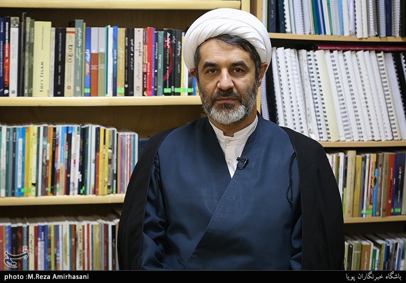 گفت و گو با حجت الاسلام سعید فخرزاده وقایع نگار تاریخ انقلاب اسلامی و دفاع مقدس