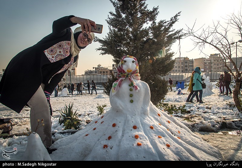 جشنواره مجسمه‌های برفی