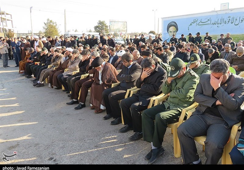 گلباران مزار شهدا دهه فجر دامغان//12