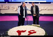 مسعود ده‌نمکی و اکبر عبدی در مراسم افتتاحیه سی‌وششمین جشنواره فیلم فجر