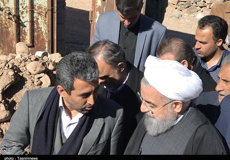 بازدید رئیس جمهور از مناطق زلزله‌زده هجدک 