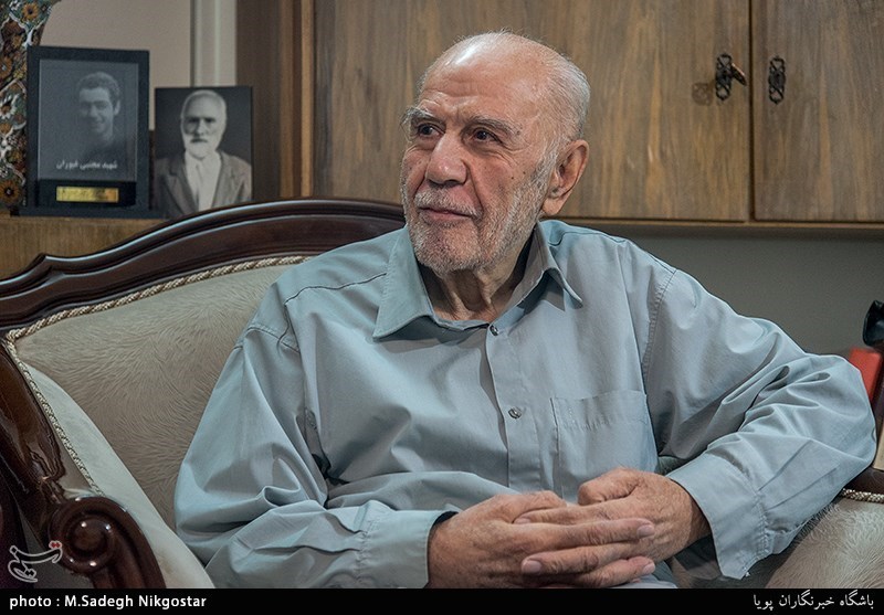 مصاحبه با خانواده مبارز انقلابی غیوران