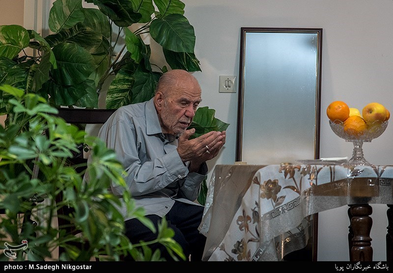 مصاحبه با خانواده مبارز انقلابی غیوران