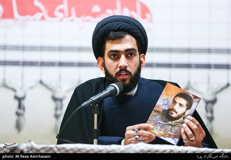 نشست خبری سیدمحمد محمدی در همایش یادیاران آسمانی