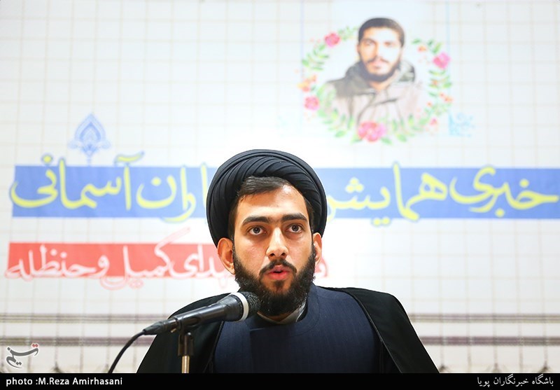 نشست خبری سیدمحمد محمدی در همایش یادیاران آسمانی