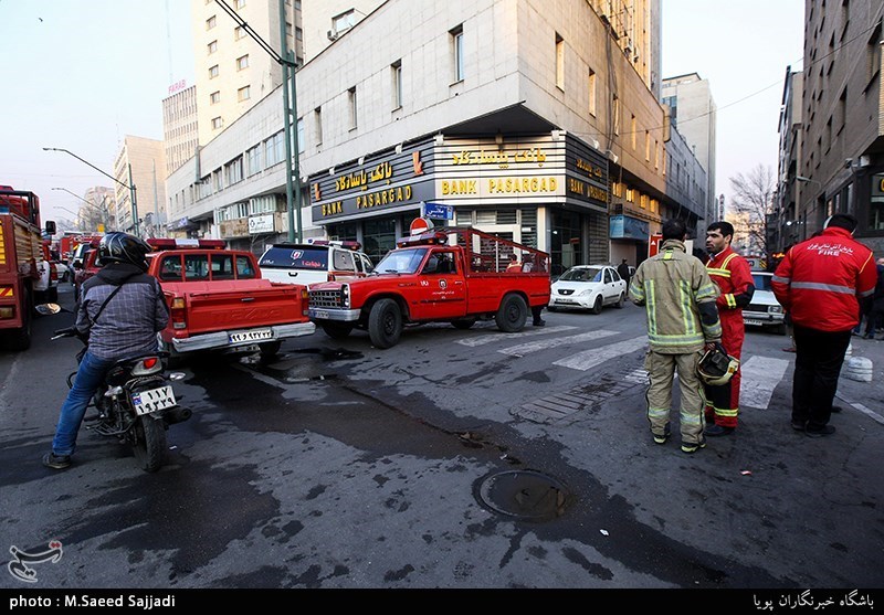 اطفای حریق در ساختمان شرکت برق حرارتی