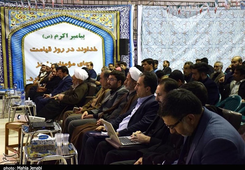 آئین اختتامیه دومین هفته قرآن و عترت استان کرمان 
