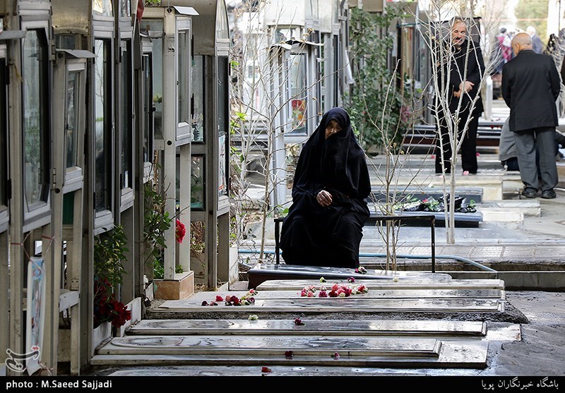 غبار روبی مزار شهدا